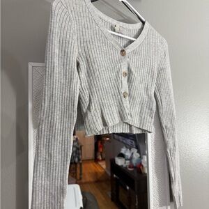 H&M Light Gray Ribbed Crop Top